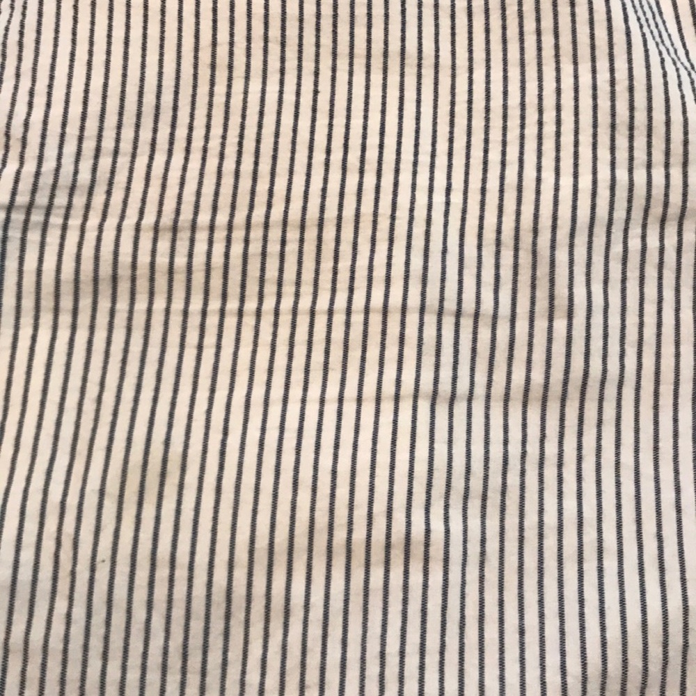 Shorts - Picture 2 of 5